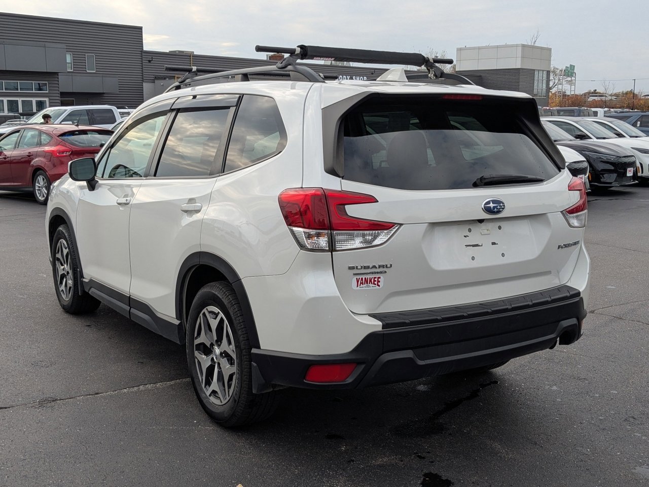 Used 2020 Subaru Forester Premium image 3