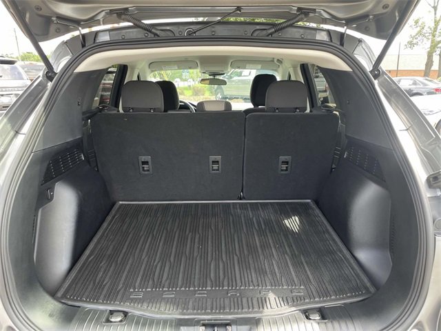 Certified 2022 Ford Escape SE image 9