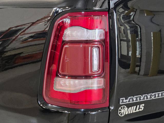 Used 2023 RAM 1500 Laramie AWD/4WD image 15