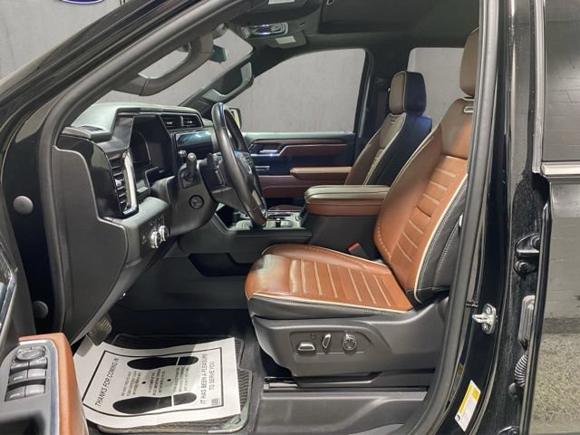 Used 2023 GMC Sierra 1500 Denali Ultimate AWD/4WD image 11
