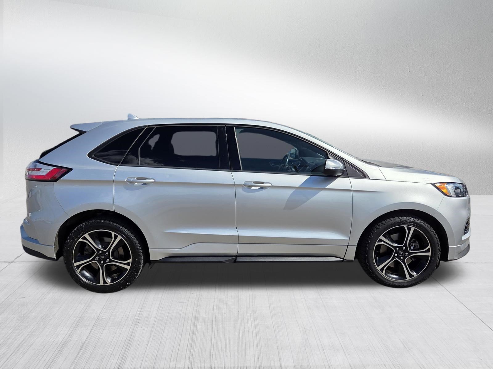 Certified 2019 Ford Edge ST w/ Convenience Package AWD/4WD image 8