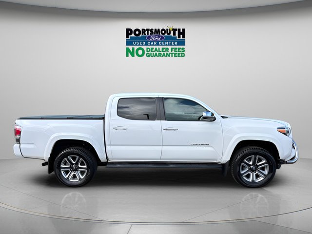 Used 2017 Toyota Tacoma Limited w/ Tow Package AWD/4WD image 26