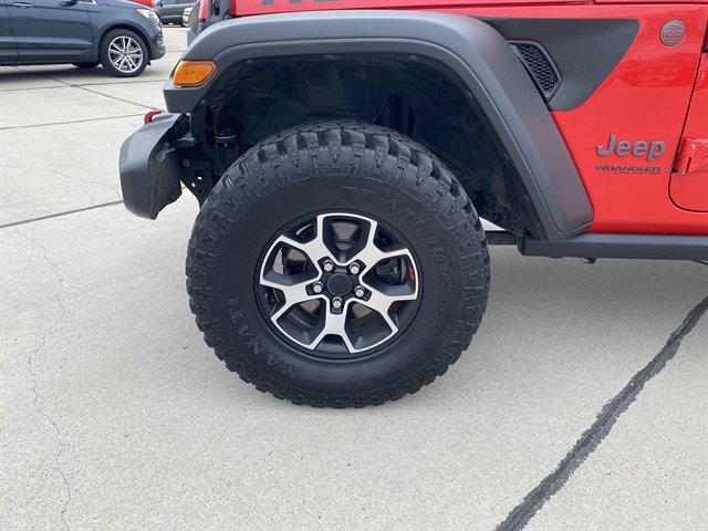 Used 2021 Jeep Wrangler Unlimited Rubicon w/ Dual Top Group AWD/4WD image 17