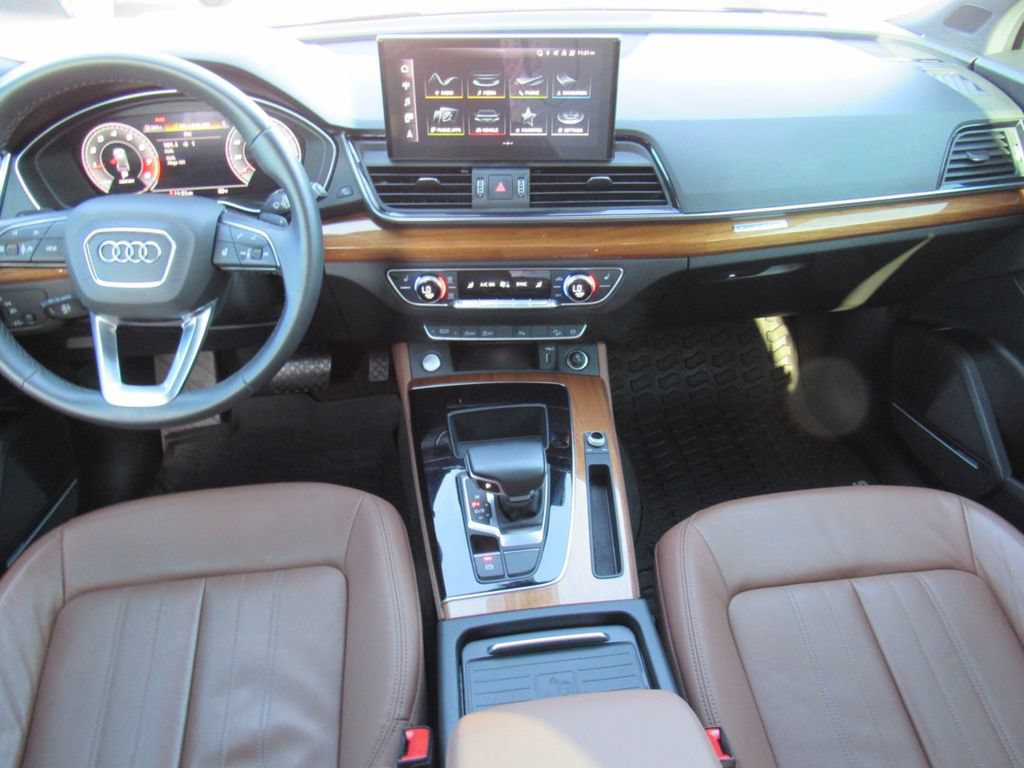Used 2021 Audi Q5 2.0T Premium Plus w/ Premium Plus Package AWD/4WD image 21