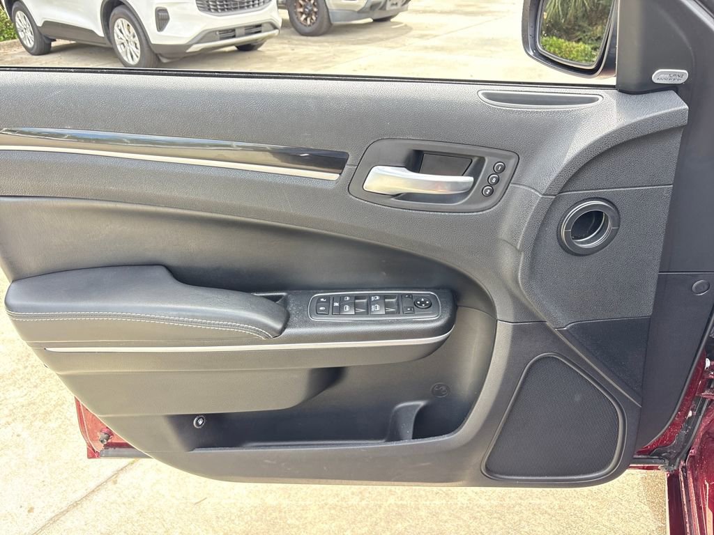 Used 2020 Chrysler 300 S w/ Safetytec Plus Group image 42