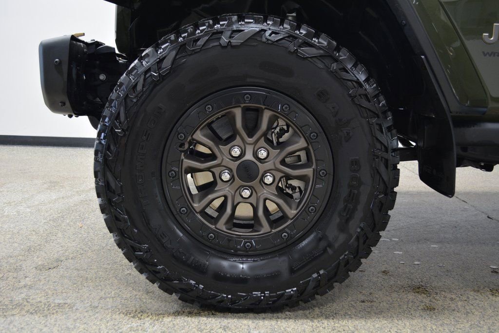 Used 2021 Jeep Wrangler Unlimited Rubicon w/ Dual Top Group AWD/4WD image 11