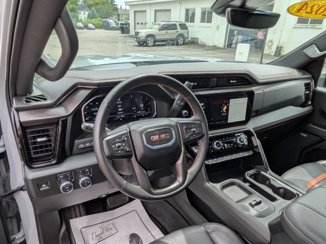 Used 2024 GMC Sierra 2500 AT4 w/ AT4 Premium Plus Package AWD/4WD image 8