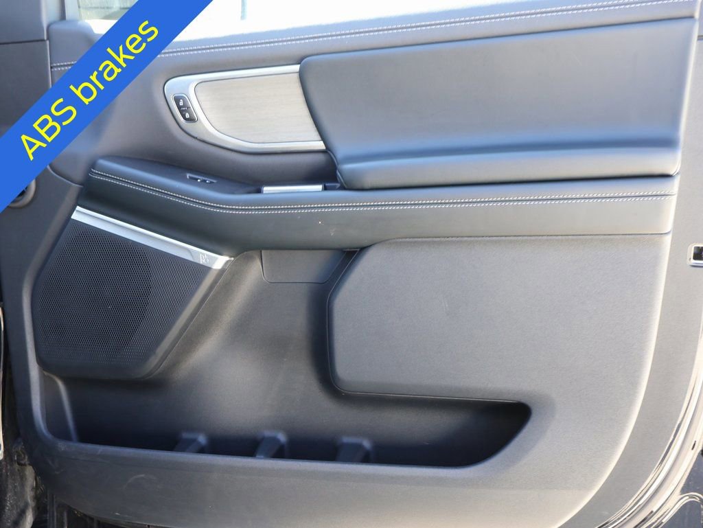Certified 2025 Ford Expedition Max Platinum AWD/4WD image 9