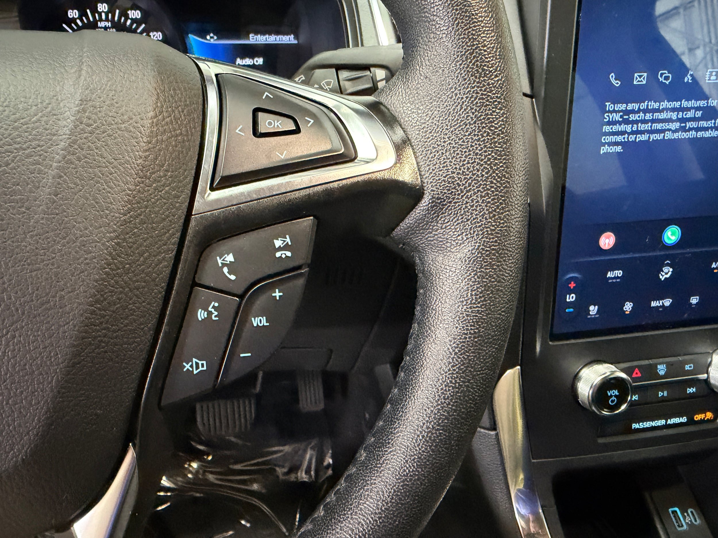 Certified 2024 Ford Edge Titanium AWD/4WD image 18