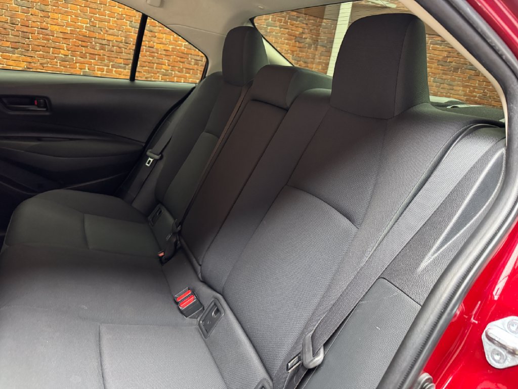 Used 2022 Toyota Corolla LE FWD image 25