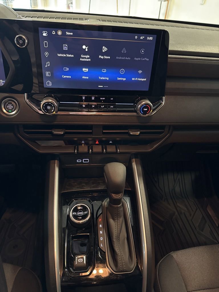 Used 2024 Chevrolet Colorado Trail Boss w/ Technology Package image 13