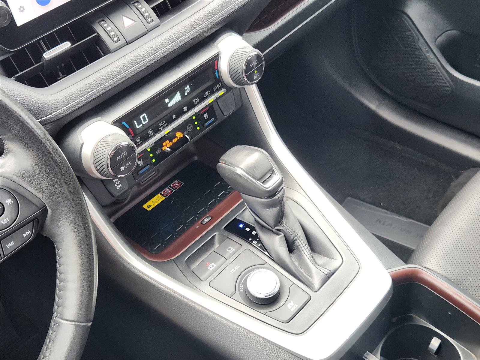 Used 2024 Toyota RAV4 Limited w/ Advanced Technology Package AWD/4WD image 28
