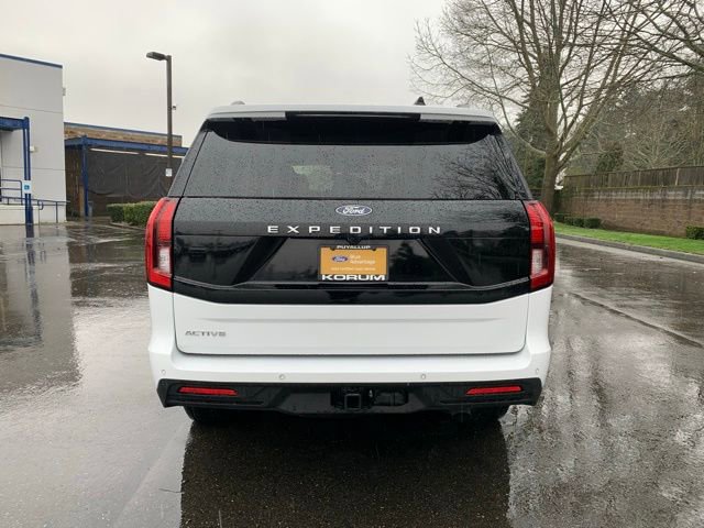 Certified 2025 Ford Expedition Active AWD/4WD image 5