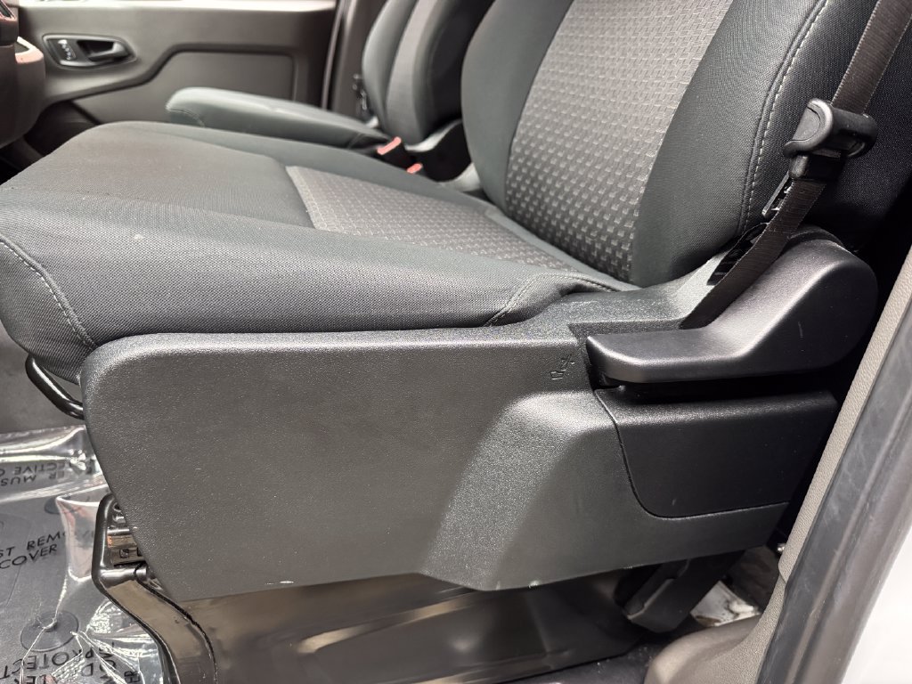 Certified 2025 Ford Transit 250 Low Roof w/ Exterior Upgrade Package RWD image 12