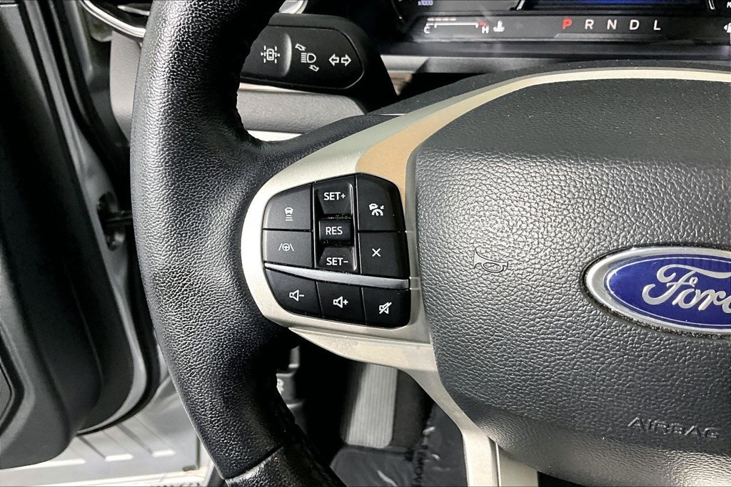 Certified 2023 Ford Explorer Limited RWD image 18