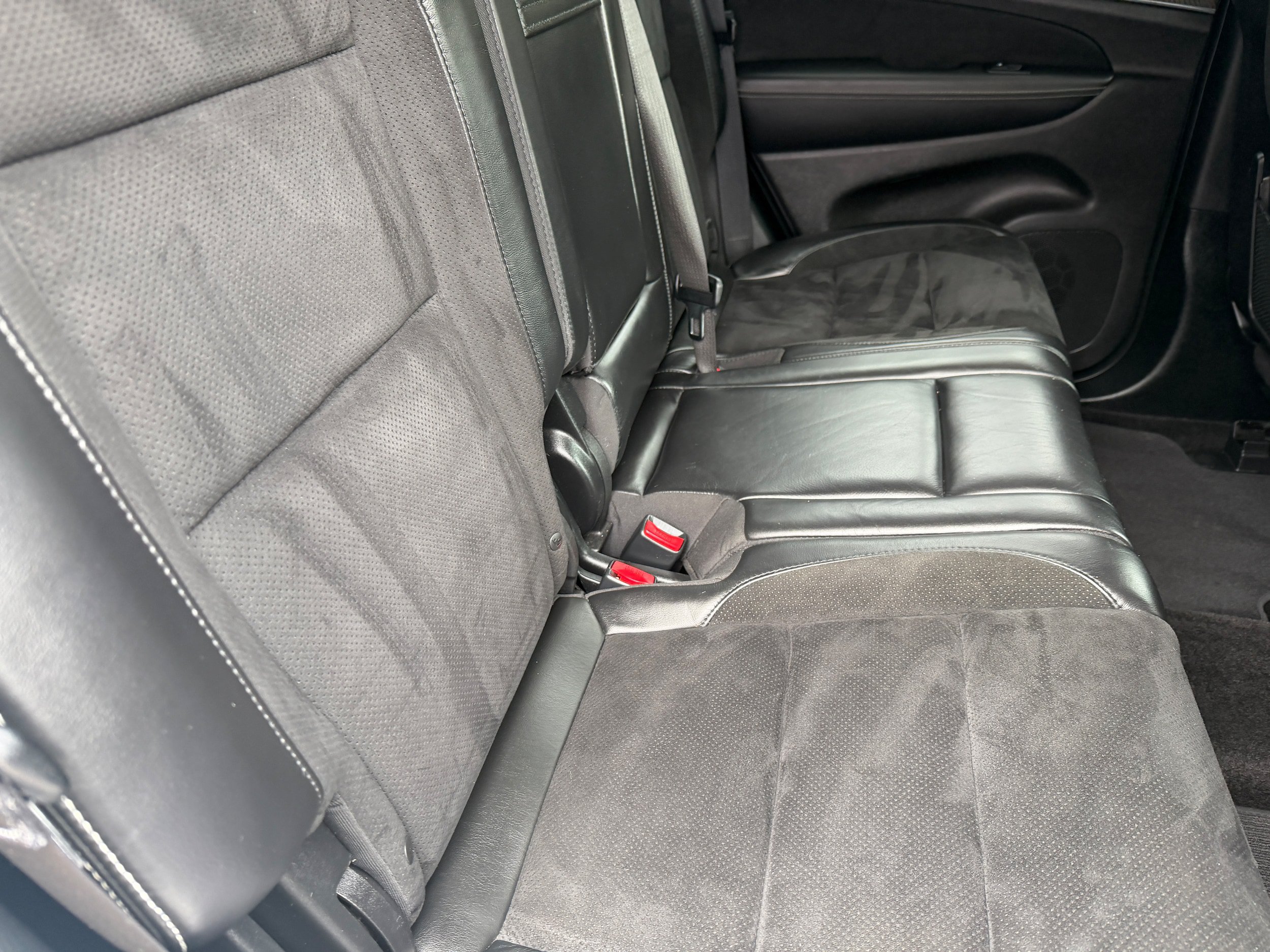 Used 2018 Jeep Grand Cherokee SRT AWD/4WD image 23
