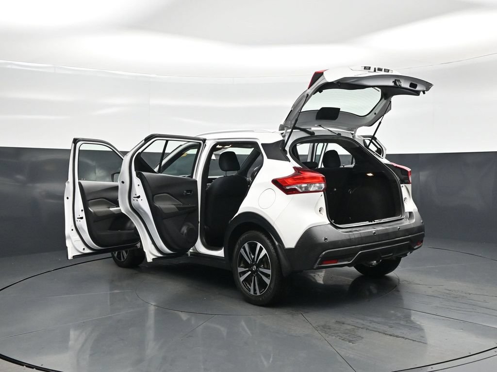 Used 2020 Nissan Kicks SV FWD image 32