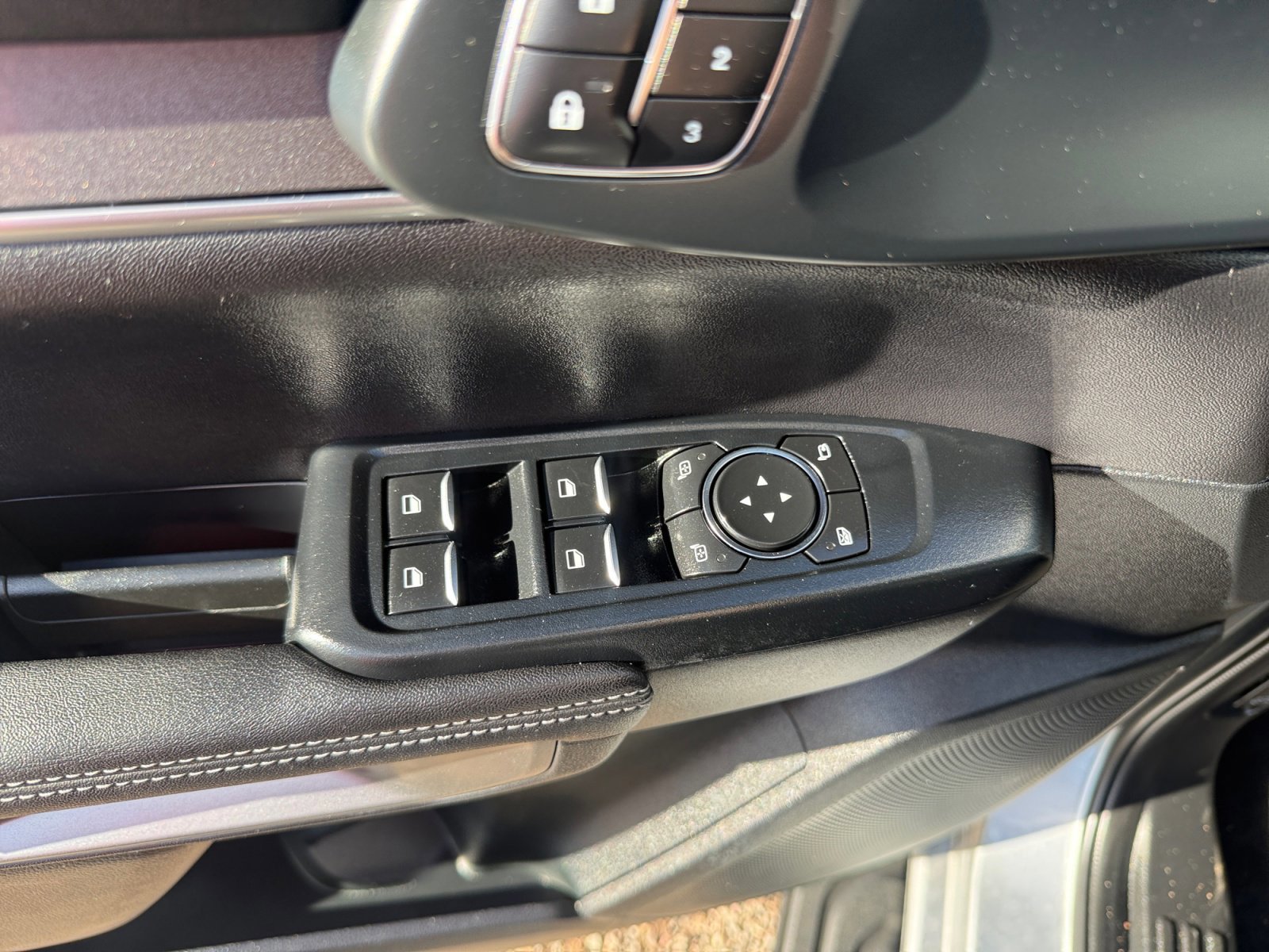 Certified 2024 Ford Ranger Lariat w/ FX4 Off-Road Package image 13