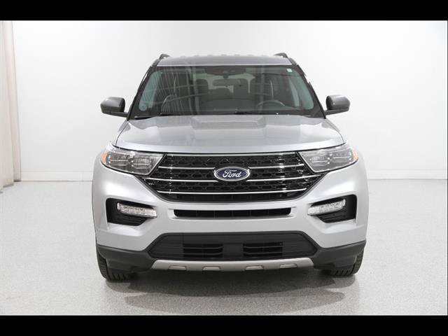 Certified 2023 Ford Explorer XLT w/ Equipment Group 202A AWD/4WD image 2