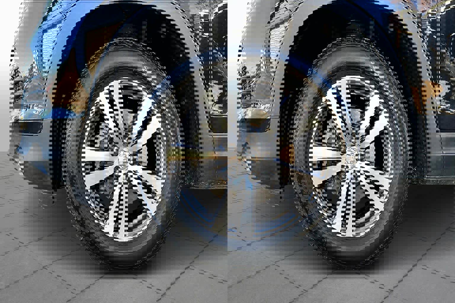 Used 2017 Honda Pilot EX-L image 10