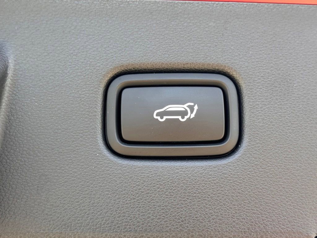 Used 2025 Hyundai Tucson Limited AWD/4WD image 14