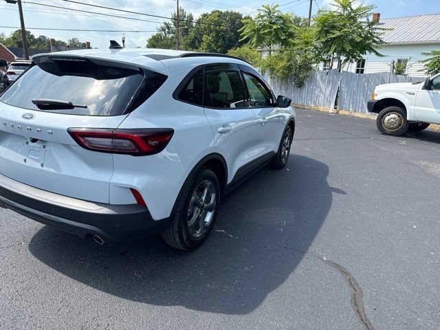 Certified 2025 Ford Escape ST-Line w/ Tech Pack #1 FWD image 7