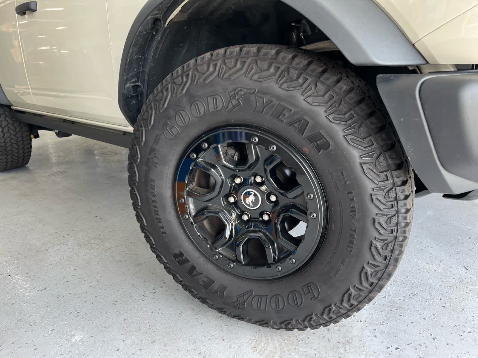 Certified 2025 Ford Bronco Badlands AWD/4WD image 46