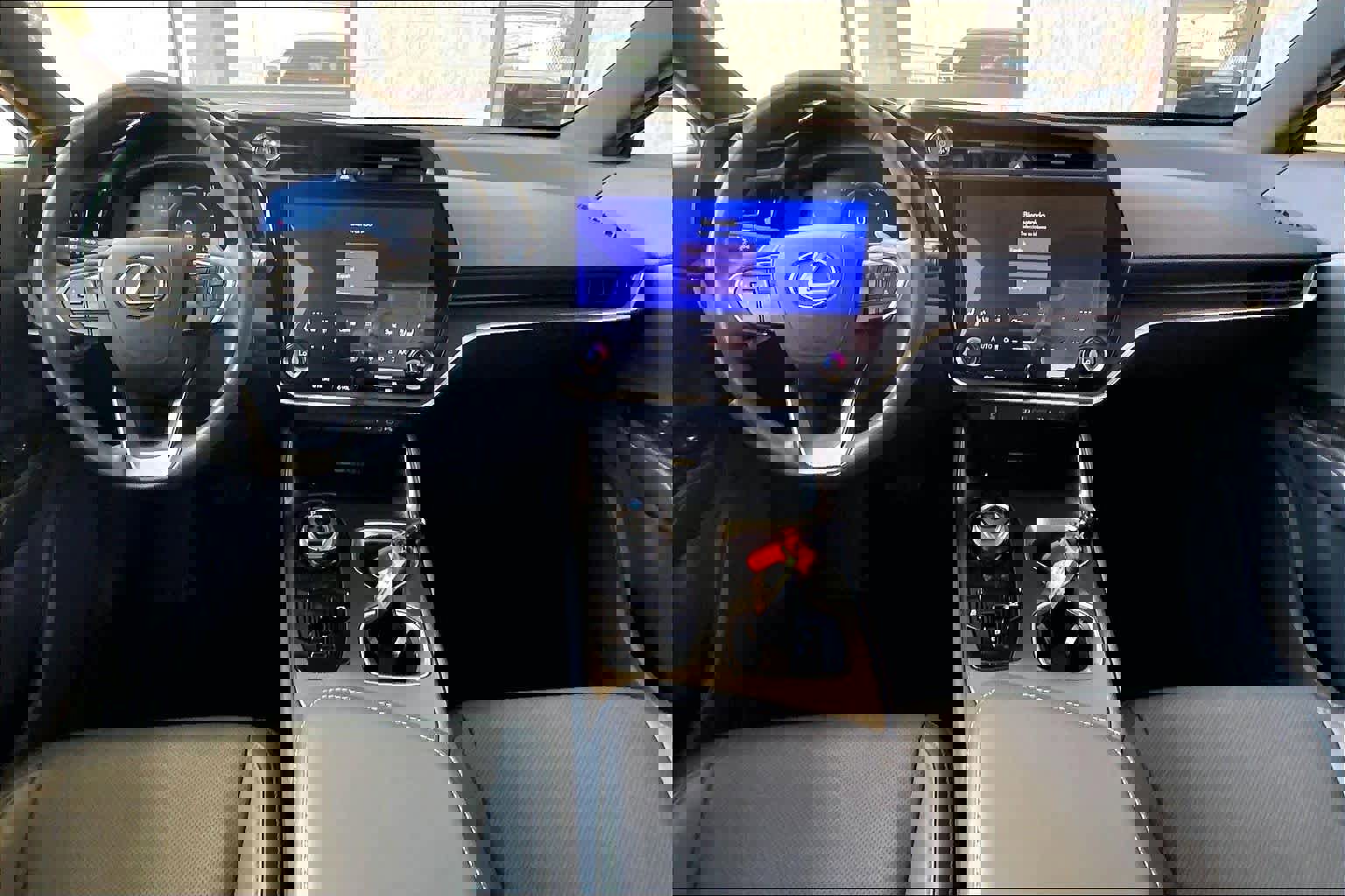 Used 2024 Lexus RZ 300e Premium w/ Accessory Package (Z1) FWD image 15