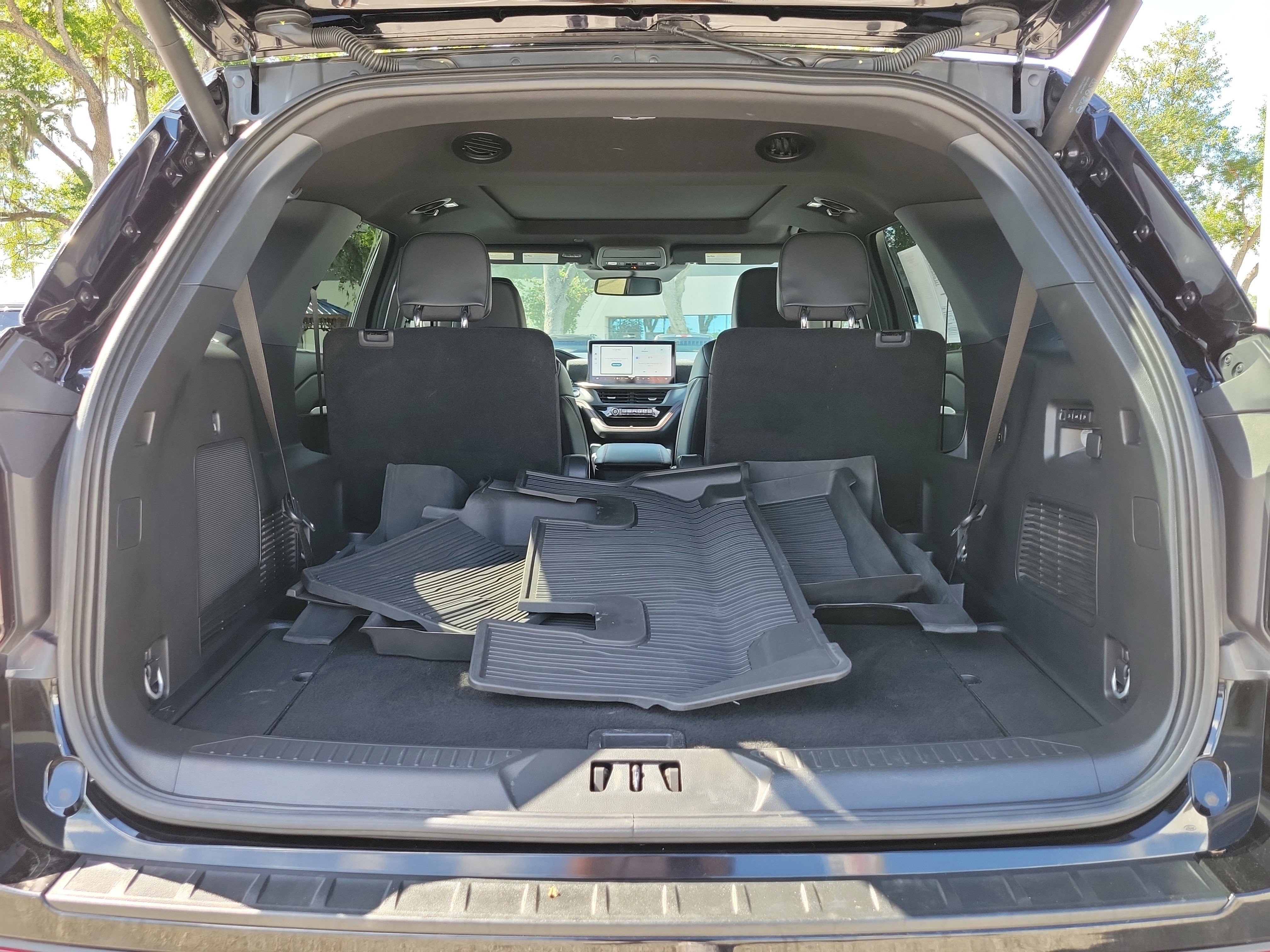 Certified 2025 Ford Explorer ST w/ Sun And Sound Package image 11