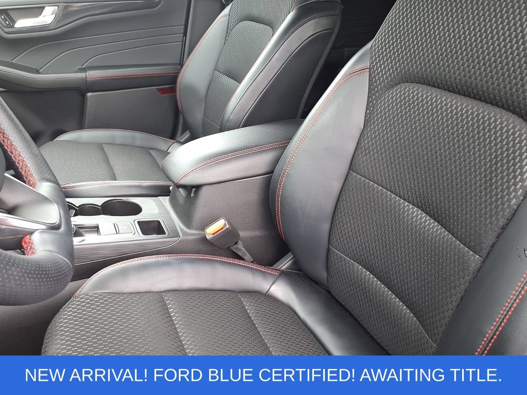 Certified 2024 Ford Escape ST-Line w/ Tech Pack #1 AWD/4WD image 3
