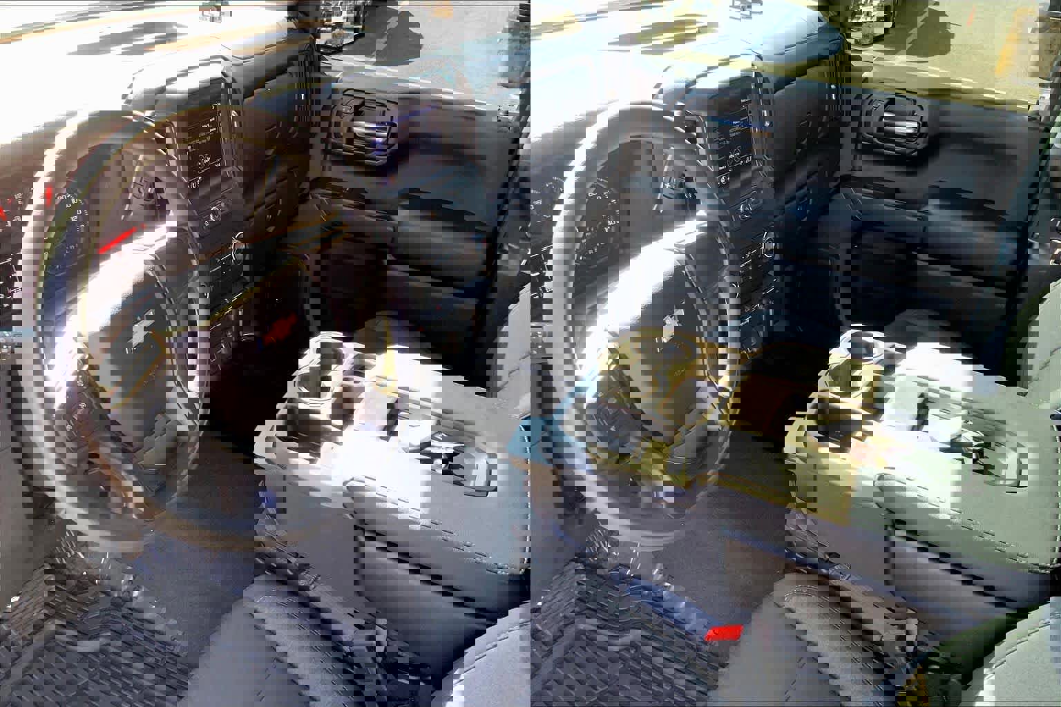 Used 2023 Chevrolet Silverado 1500 Custom image 14