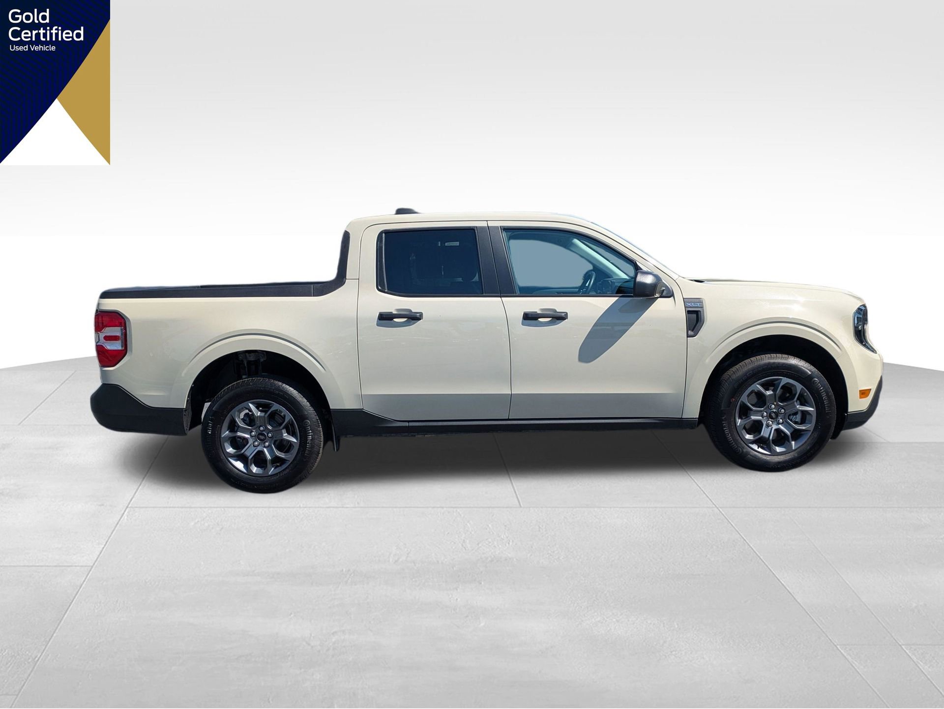 Certified 2025 Ford Maverick XLT w/ Equipment Group 302A AWD/4WD image 4