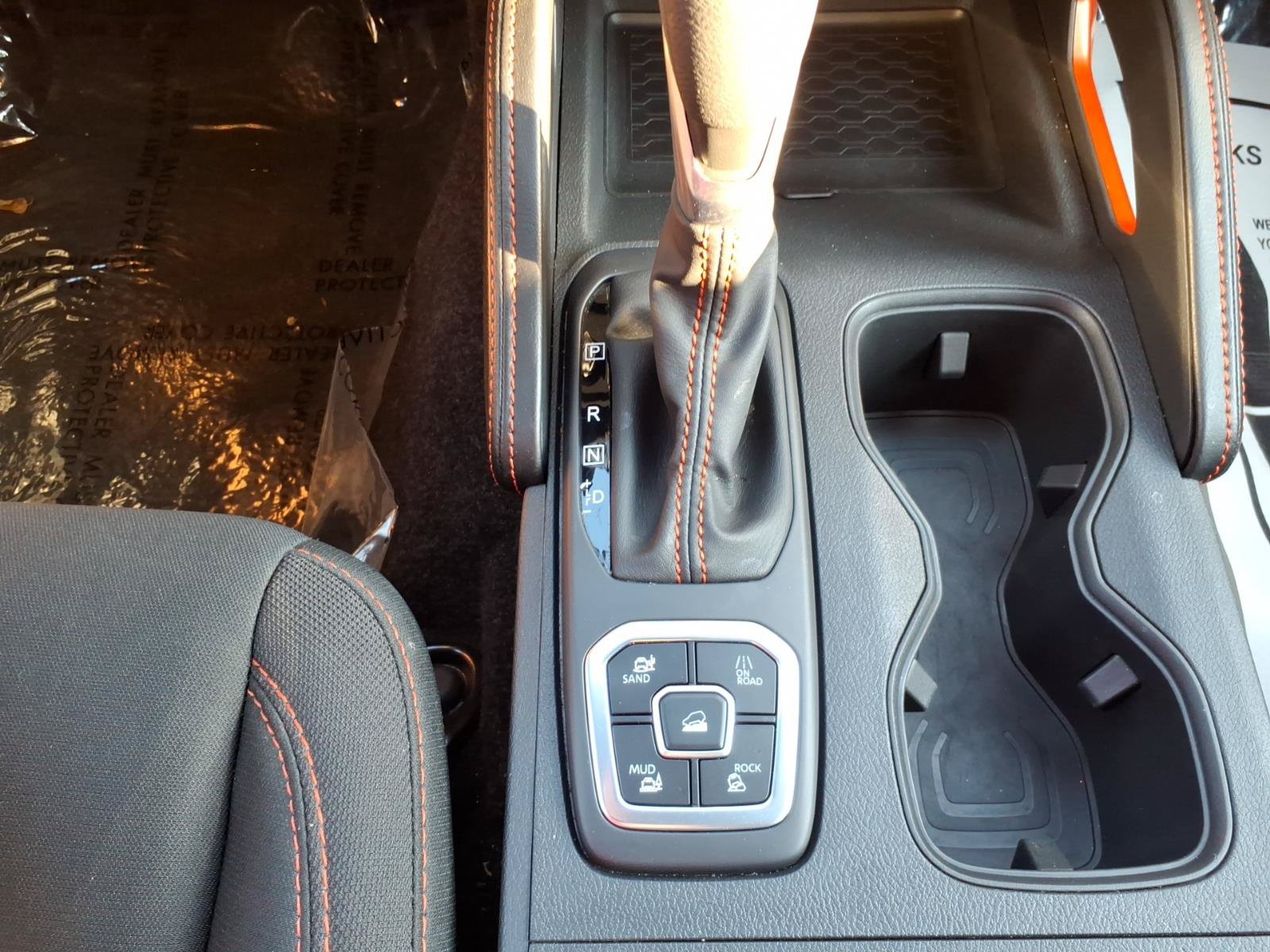 Used 2026 Nissan Frontier PRO-4X AWD/4WD image 21
