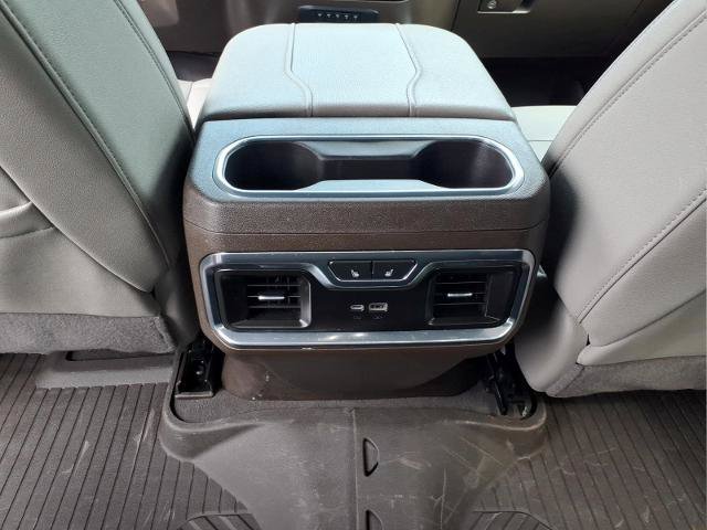 Used 2024 Chevrolet Silverado 3500 LTZ w/ LTZ Convenience Package AWD/4WD image 17