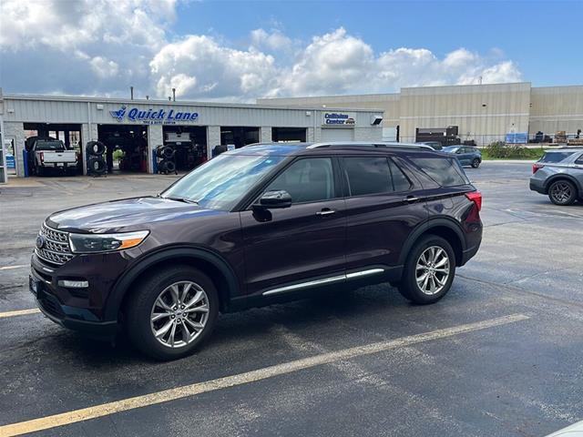 Certified 2023 Ford Explorer Limited w/ Equipment Group 301A AWD/4WD image 2