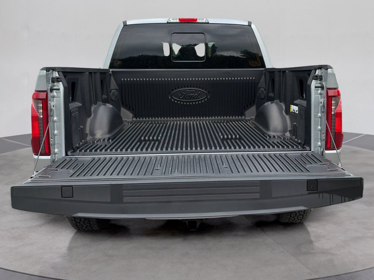 Certified 2024 Ford F150 XLT w/ Equipment Group 302A MID AWD/4WD image 15