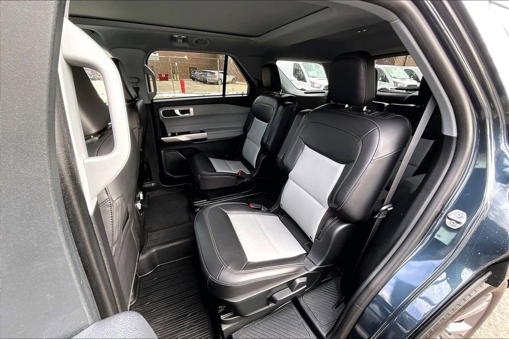 Certified 2023 Ford Explorer XLT w/ Equipment Group 202A image 25