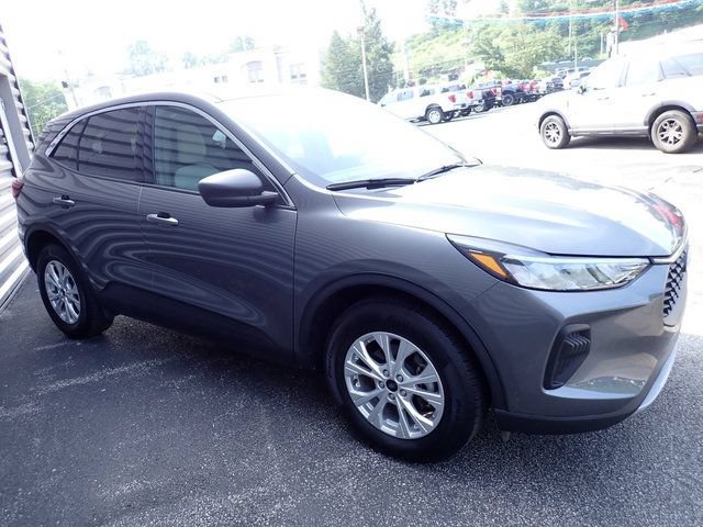 Certified 2023 Ford Escape Active AWD/4WD image 11