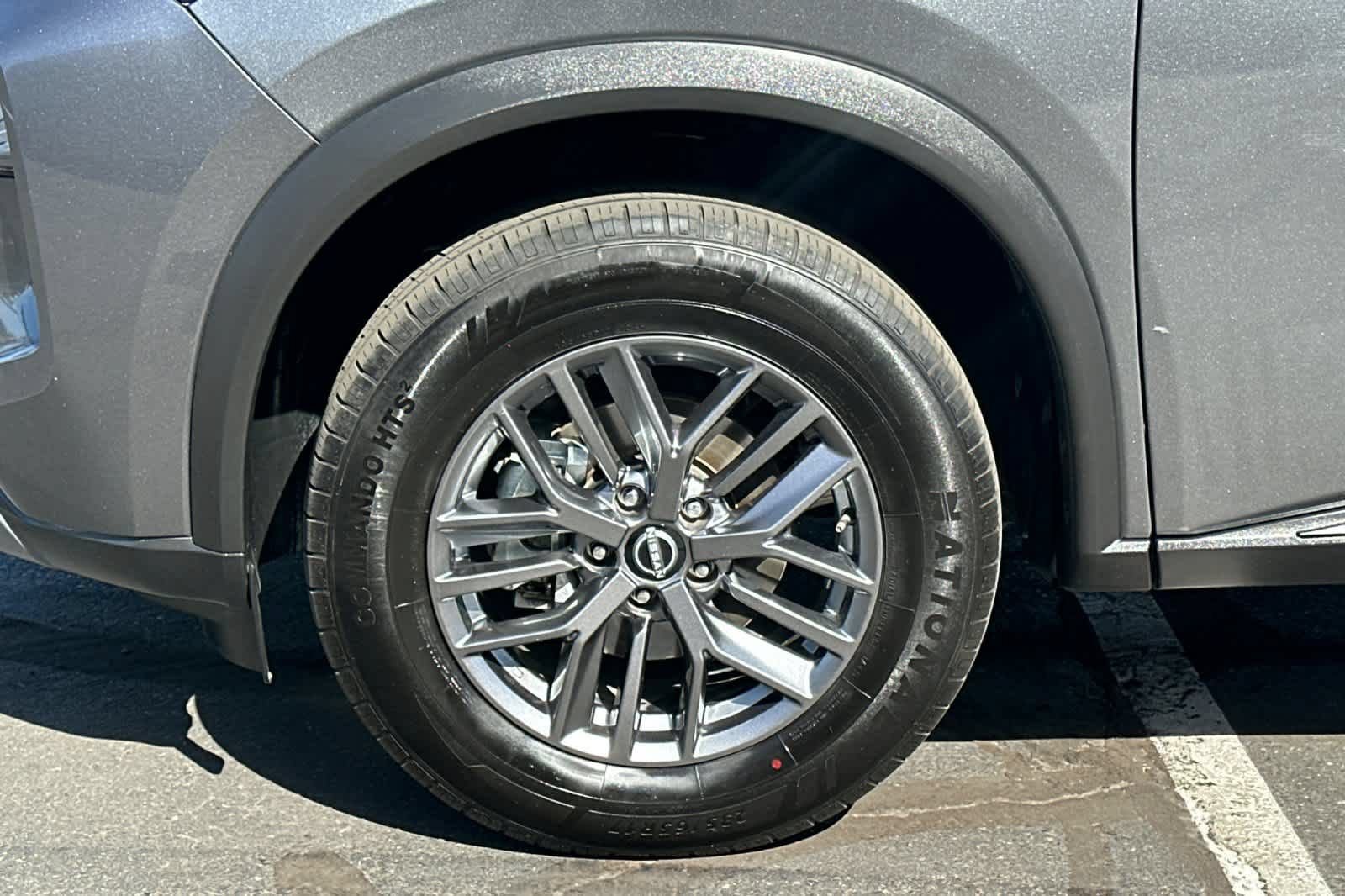 Used 2023 Nissan Rogue S AWD/4WD image 27