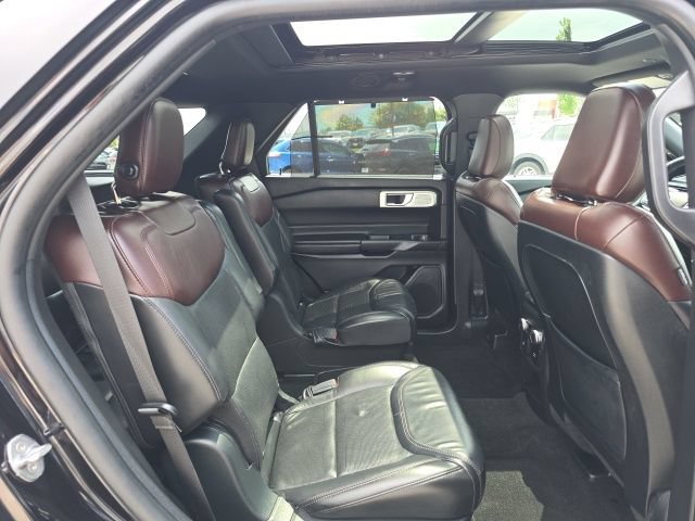 Certified 2020 Ford Explorer Platinum w/ Premium Technology Package AWD/4WD image 19