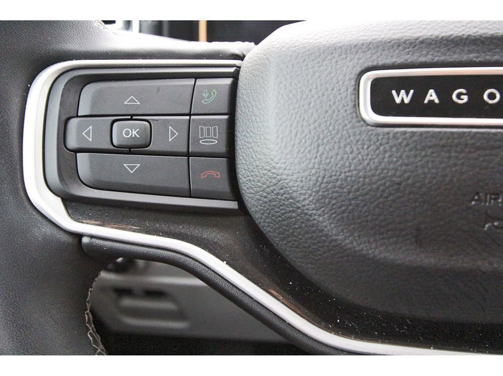 Used 2023 Jeep Wagoneer 2WD w/ Premium Group I image 19