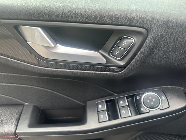 Certified 2025 Ford Escape ST-Line AWD/4WD image 11