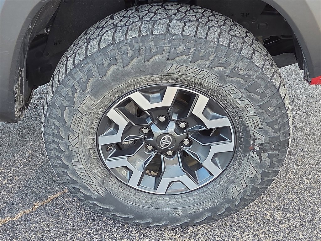 Used 2019 Toyota Tacoma 4x4 Double Cab image 12