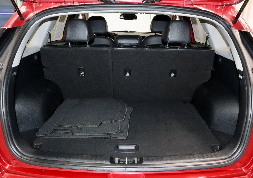 Used 2022 Kia Niro EX w/ Cold Weather Package image 14