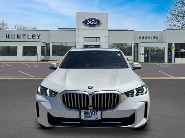 Used 2024 BMW X5 xDrive40i AWD/4WD image 2