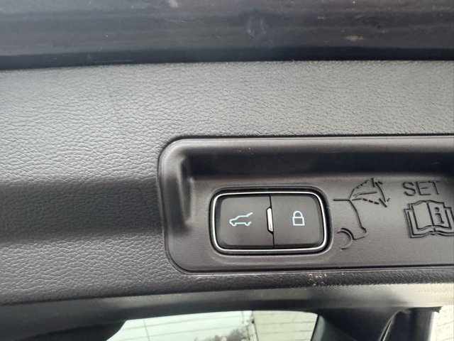 Certified 2021 Ford Explorer XLT w/ Equipment Group 202A image 42