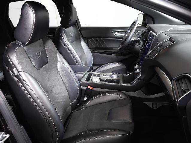 Certified 2022 Ford Edge ST image 9