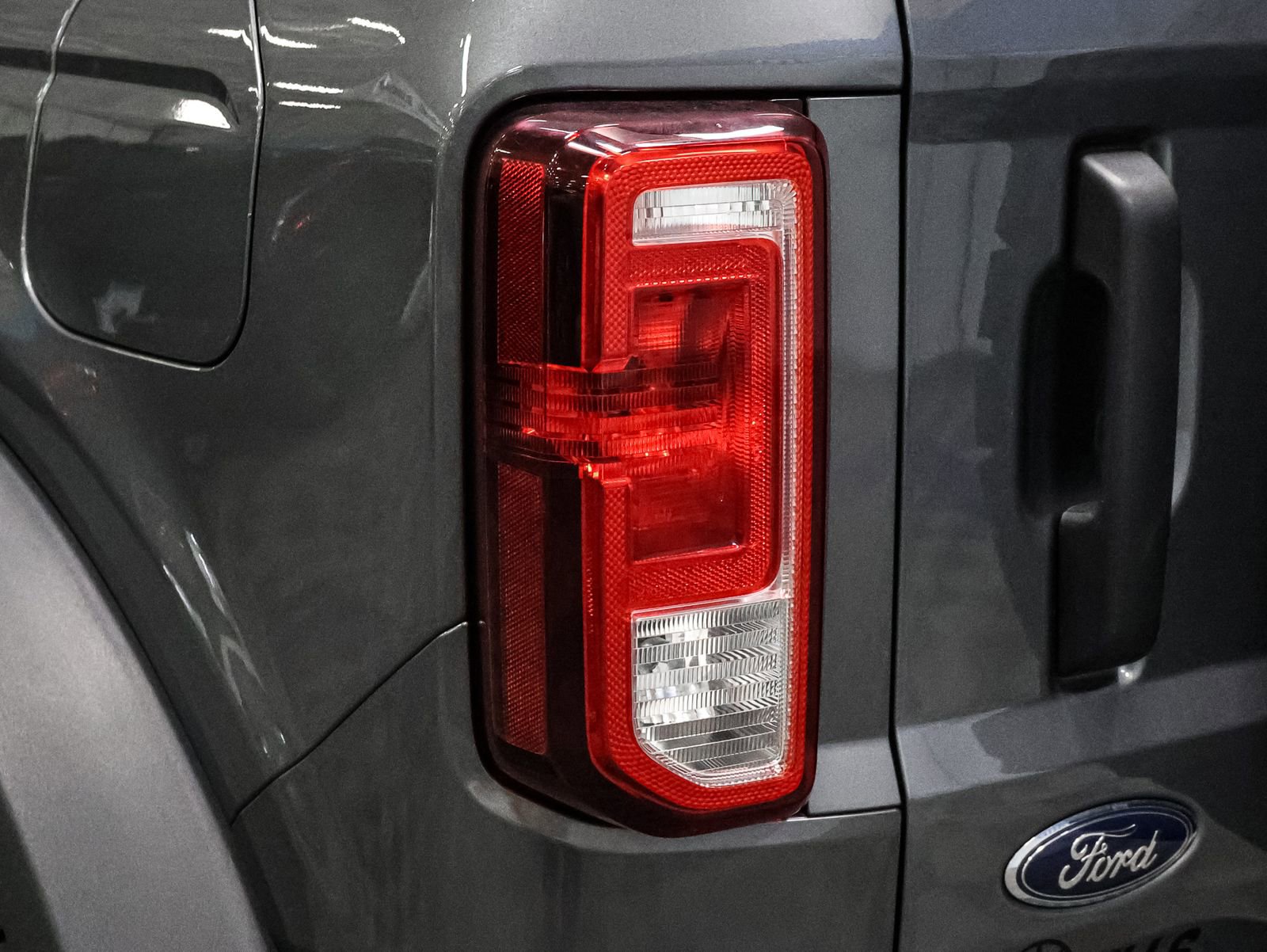 Certified 2024 Ford Bronco Black Diamond AWD/4WD image 15