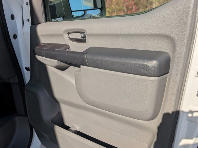 Used 2018 Nissan NV 2500 SV image 28
