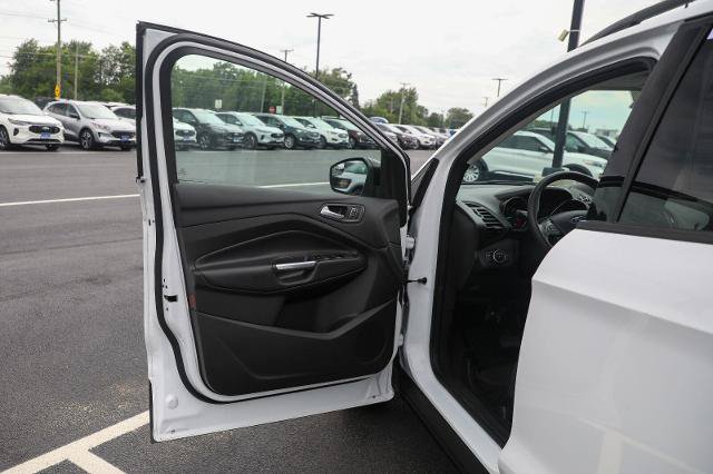 Certified 2019 Ford Escape SE FWD image 16